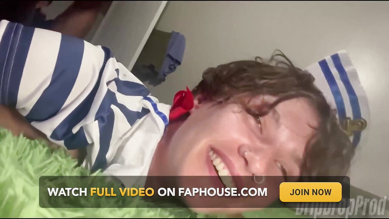 Dietro le quinte! Ahanu Reed e Matt Bishop vengono mangiati da bug mentre filma una scena!