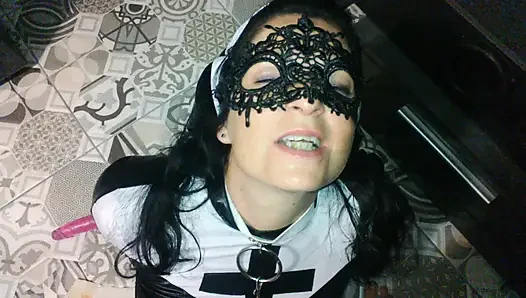 Milf hat viele perverse Fantasien, die sie jetzt auslebt!