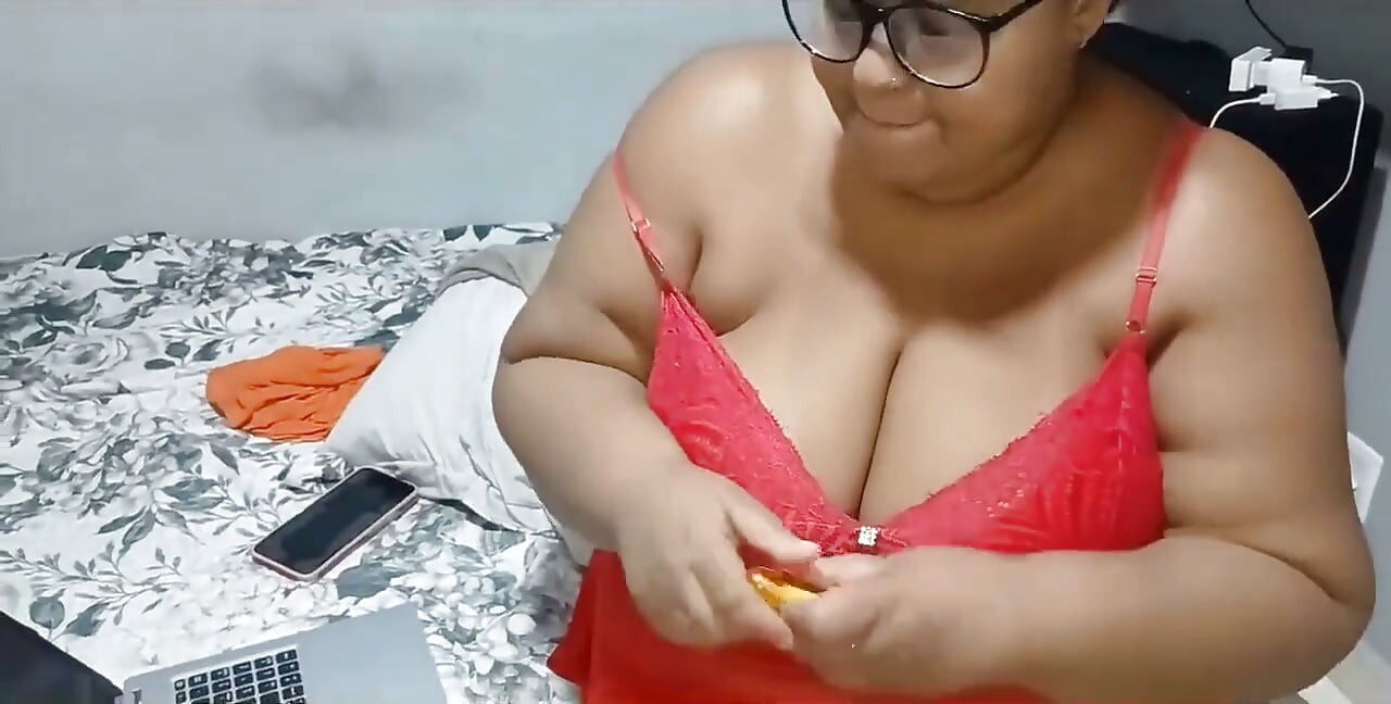 (gordinha Ju) Chubby Teacher Gets a Lot of Dick From Her Student.
