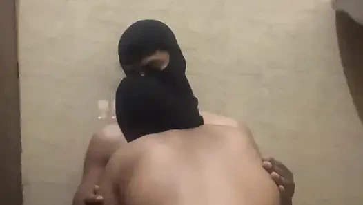 Ngentot di kamar mandi