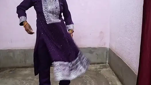 Heiße indische xXX ZIMMERmädchen voller fick