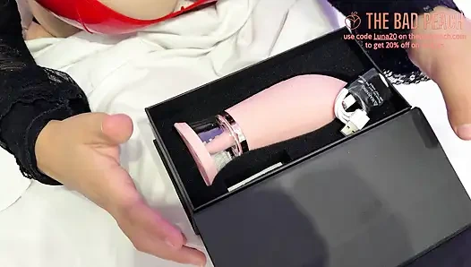 Mein Freund hat mir einen The Bad Peach Sucker gegeben und ich habe vor Vergnügen gezittert