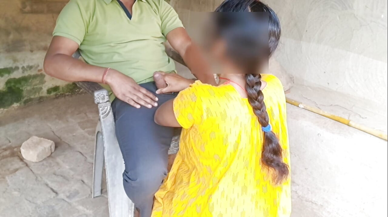 Sasur ji yeni evli bahu'ya azdırıyor,