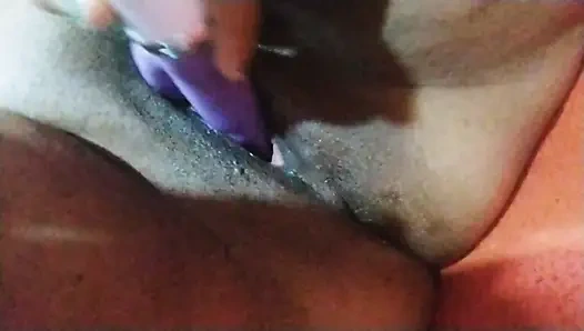 Tek başına oynuyor ve zengin oluyor