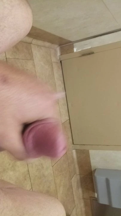 Guarda le foto di mia moglie al lavoro
