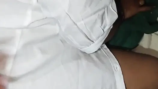 Istri india dientit gaya doggy habis-habisan