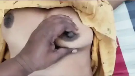 Istriku dengan seorang teman bercinta dengan sangat