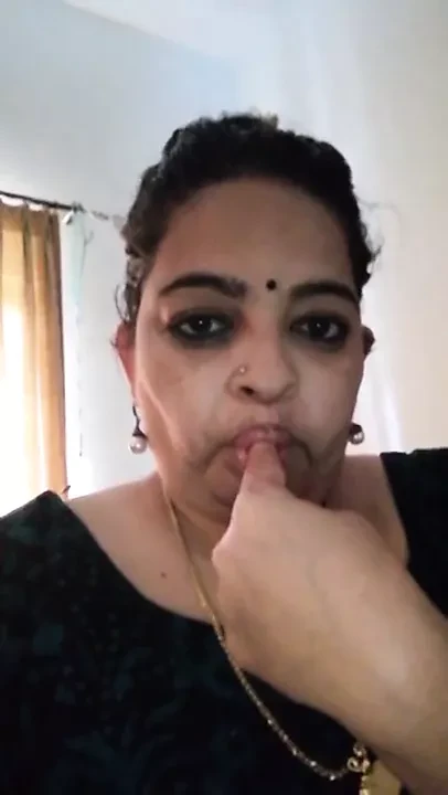 Desi Aunty showing how to suck Dick...