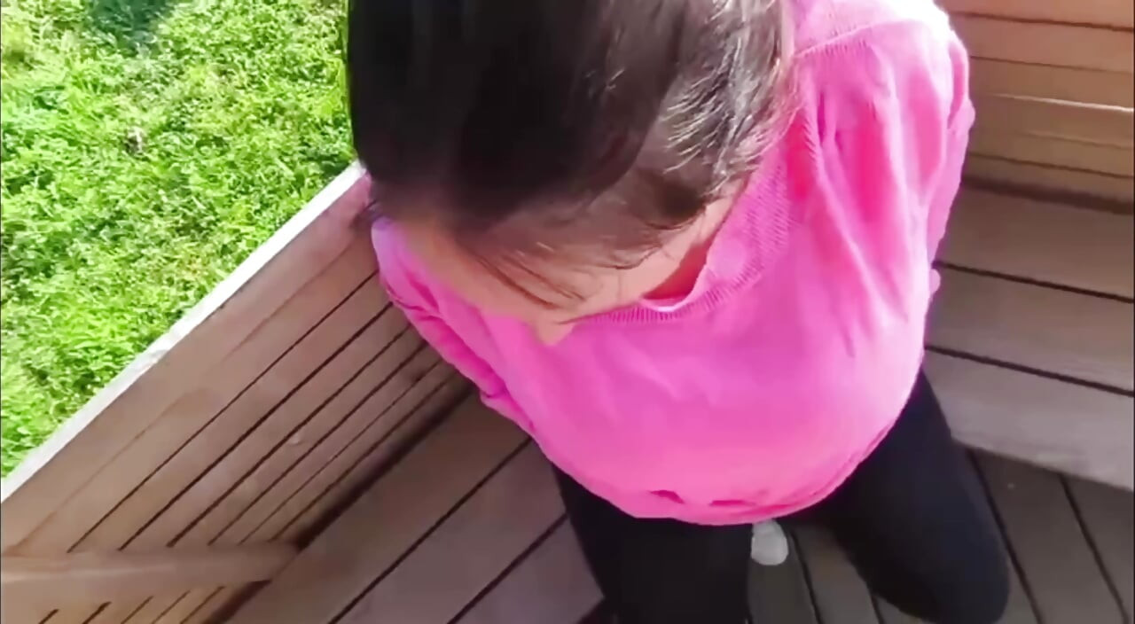 Un polvo feroz en los viñedos