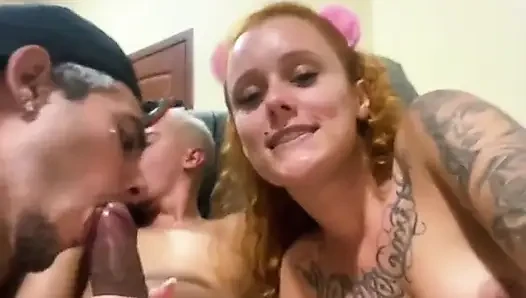 Keseruan nakal di pesta seks biseksual