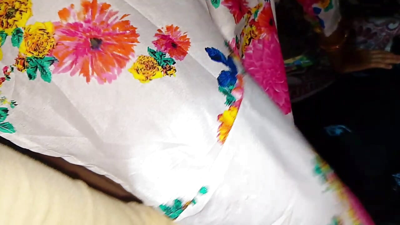 Indian bhabhi devar sex video , desi local village bhabhi xxx video
