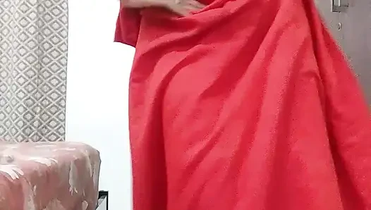Menari cewek cantik telanjang
