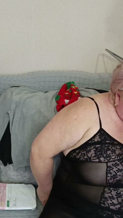 I help my mother-in-law with English and she gives me a blowjob | Clip 3