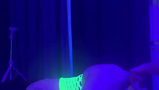 Pelacur menyeluruh mengambil kontol besar