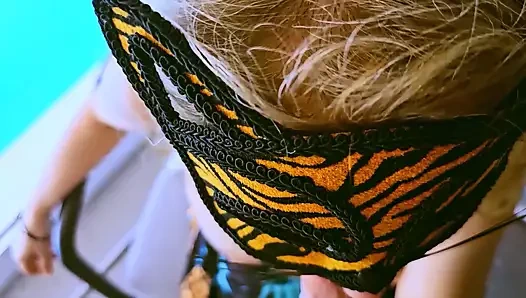 Amateur kurvige schwanzlutscherin reife stiefmutter hinzugefügt, große schwänze zu lutschen