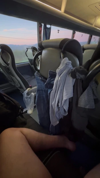 Bus Mastrubation