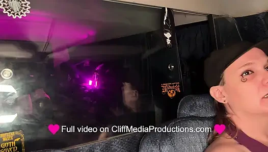 Грязная скачка жадных - Cliff Media Productions