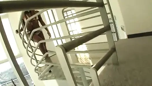Gadis remaja kulit hitam pantat montok lagi asik ngentot kontol raksasa pria kulit hitam