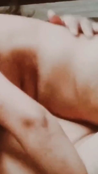 Latika står og får hovedsex med stefarbroren | Klip 2