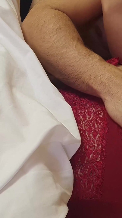 मेरे निपल्स का सॉफ्ट टच मुझे इतना जोरदार और लंबा वीर्य निकालता है - असीमित चरमसुख