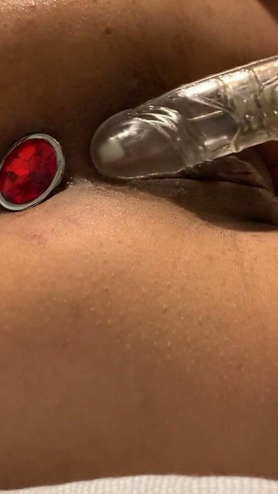 Naughty Brazilian woman cumming at home | Clip 1