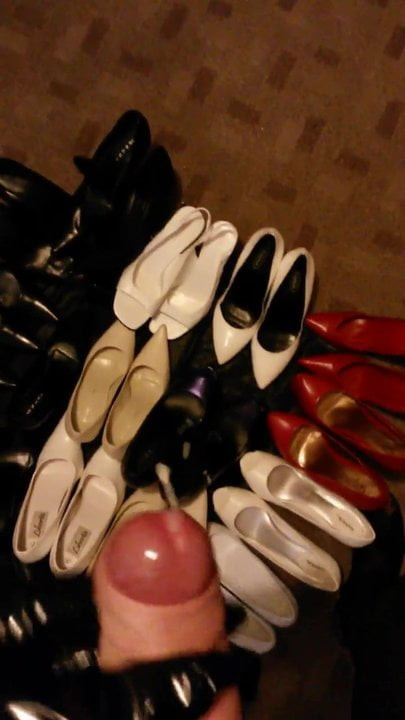 wanking on wifes shoes 2