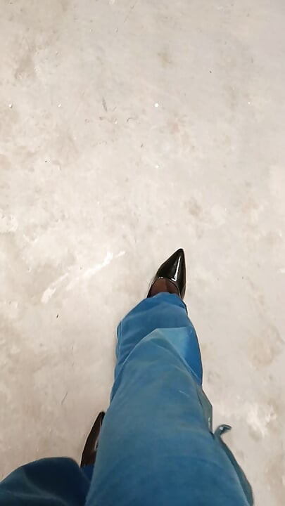 İş yerinde crossdressing - Cuma 12:04
