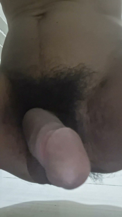 Kalian suka kontol besar aku? tolong komentar ya