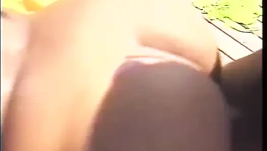 Siyah çift amcık yalıyor büyük siyah yarak bahçede emiyor