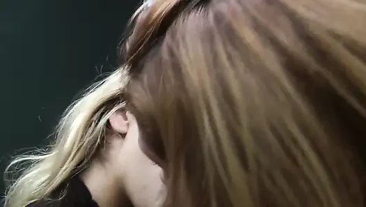 Ciuman - sahabat selamanya