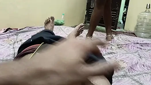 Ditangkap oleh bhabhi sambil mengocok - seks terlarang panas desi devar bhabhi