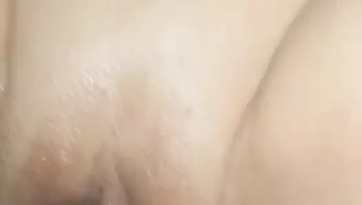 Edepsiz küçük sürtük