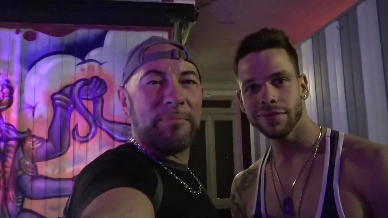 荡妇被凯文大卫粗暴性交