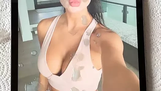 Nicole Scherzinger cumtribute