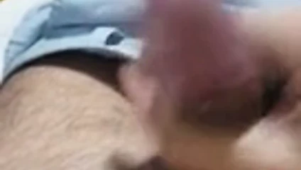 Ateşli üvey baba boşalıyor (2)