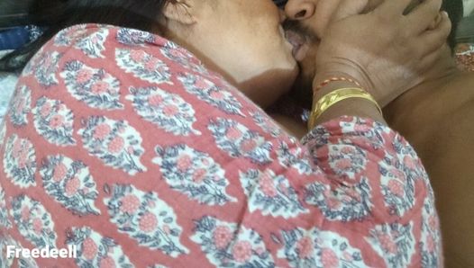 Milf bhabhi me fodeu 18+