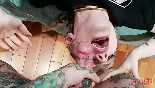 Блондинка детка Сид - анальная шлюшка, которая обожает заполнять ее тугие дырки