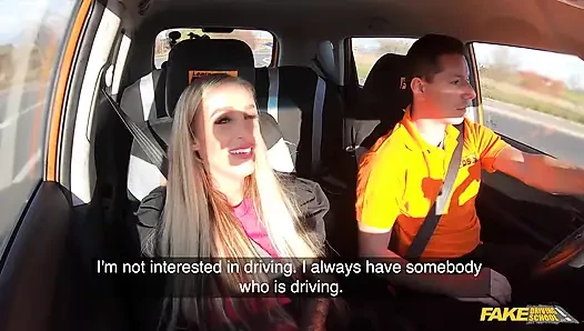 Fake Driving College - Daisy Lee доказывает, что уроки минета - больше веселья, чем вождения