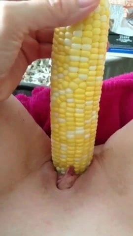 MILHO NA BUCETA