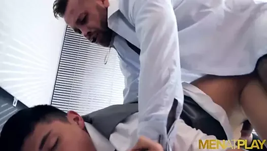 MENATPLAY Ken Summers Anal Fucked By Suited Frank Valencia