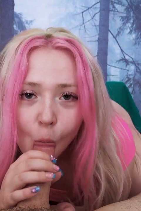 Strokies Eva Nyx Raw & Wild Handjob Performance