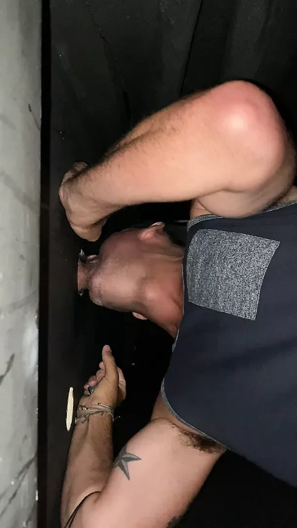 Anon gloryhole