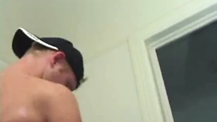 amatör kırmızı yapay penis kriko