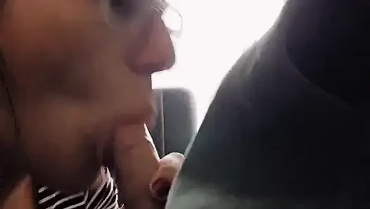 Mina Javed meniup sakit - mengisap murni!