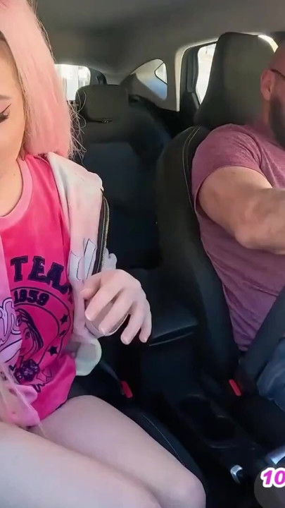 German teen hitchhiker fucked outdoors without rubber | Clip 1