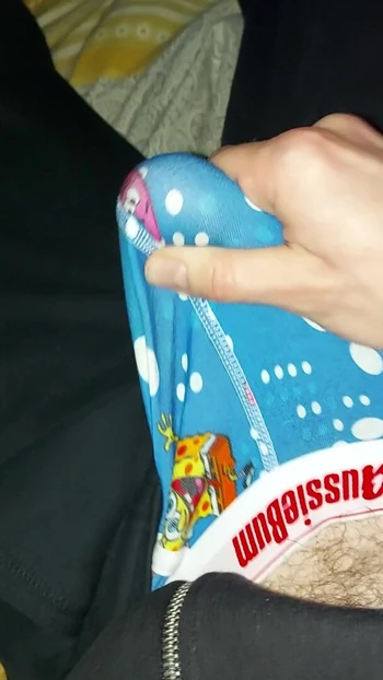Spongebob pants hide phimosis cock