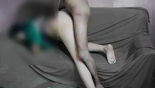 Genç seks, sikiliyor, liseli kız, ateşli, gösterişli Hintli, oral seks, bangladeşli villege açık havada, yenge