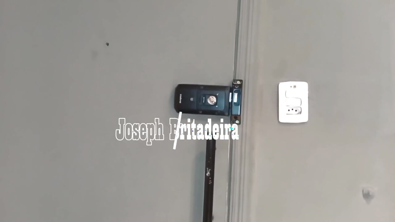 Me follé a mi vecino que se despertó cachondo