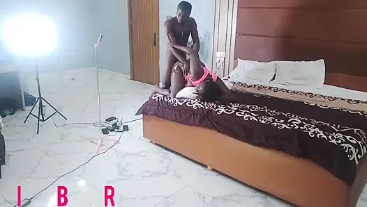 Reaksi cewek ini dientot habis-habisan sama kontol besar