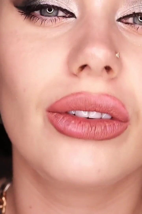 3 lipstick = 3 JOI = 3 cum countdown